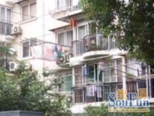 二梯四户,主卧朝南,近商圈,繁华地段,精装修