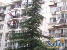 虹康家园,新上精装好房,5复6楼带25平露台,80平阁楼