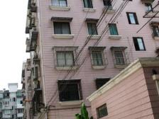 一梯两户,事野采光好,看房方便