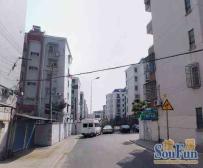 华西可用,双南户型,满五年,配套齐全,诚意出售。