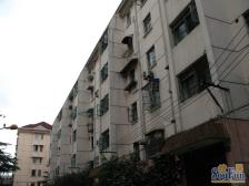 虹口区1梯2户南北两房,户型方正,采光好,看房方便