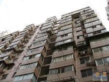 内环地铁口200米、04年、边套大窗全明、税费少采光足