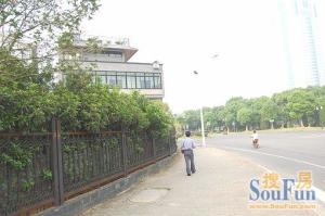怡湖花园实惠别墅,燕鸣岛公园,,诚心出售,楼层好