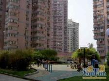 非顶楼 有电梯 精装修 采光好 看房提前联系 两房设计