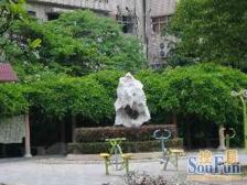 繁华商圈、新上一房一厅、户型方正、采光好、近地铁