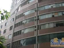 来福士旁,位置好交通便利,出门就是轻轨