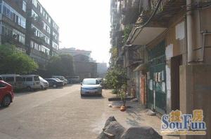 亚雄住宅小区 3室2厅 南