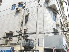 1房2证 总共72.65平不单独卖 中间楼层 有太阳