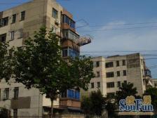 下楼南京西路商圈,格局方正,地铁口,出行方便,全明