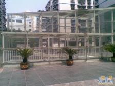 电梯房 少有的清水顶跃户型 带屋顶花园