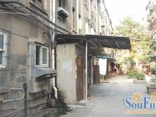 上海路543号搪瓷厂宿舍 南北通透,采光好 装修好,环镜优美 视野好,诚心出售