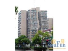 品质小区, 精装修,配套设施齐全,视野好,可停车