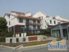 此房满五年且家庭名下一套,带露台院子,9+21号双轨