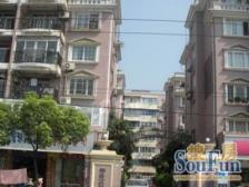 小户型两房,地段好,业主急售