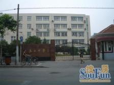 有院子+双地铁口300米+精装修+位置安静+诚意出售