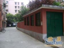 一梯两户,主卧朝南,大开间,繁华地段,近地铁,居家装修,刚需好房,房型正气