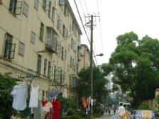 育秀四区边套三房采光好厅有窗近百联业主诚售价可谈