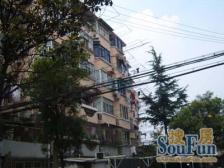 房屋空置 新装修 家具家电全齐 拎包入住 看房方便