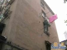 上外+大同。产权人+低总价+朝南一室户+阁楼