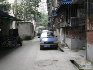 清溪东路2号2室1厅东南