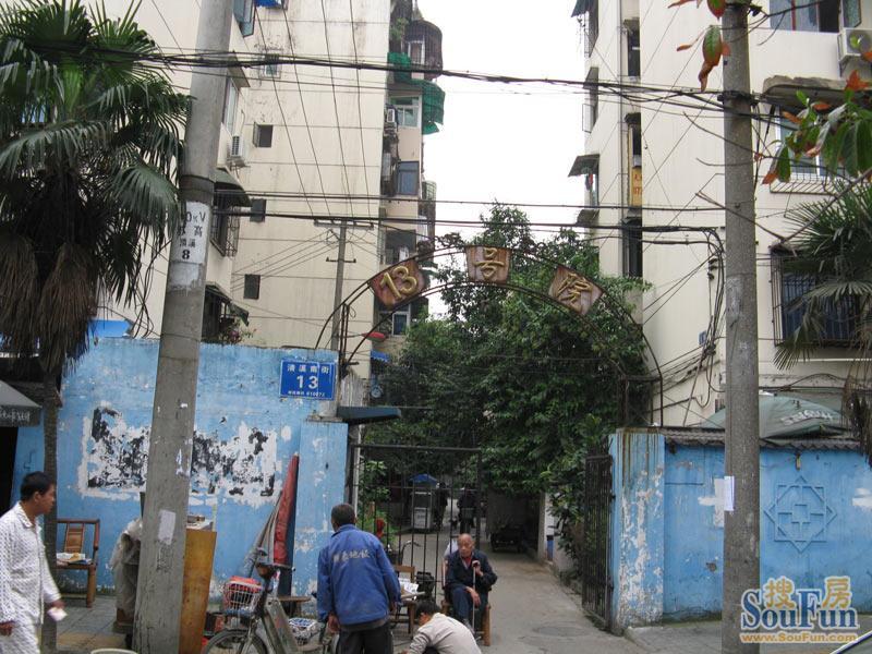 小区相关图