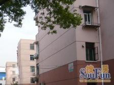 临平路板块近北外滩为数不多的小区,周!边都在动迁