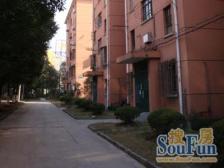 一梯两户,南北通透,双阳台,品质小区,精装修,24小时管家服务,诚意出售