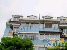 98钢混现浇房,南北户型,客厅带阳台,靠河靠花园