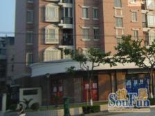 地铁口,景观楼层,车位充足,一梯两户,近公园