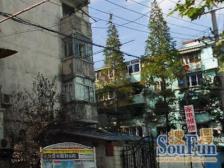 边套全明户型,近地铁,近商场,一楼带院子,