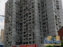 业主急售电梯两房,楼层好,采光充足,近地铁