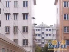 育秀八区4室2厅南