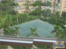 一梯两户,南北通透,近商圈,近地铁,居家装修,诚意出售,配套完善