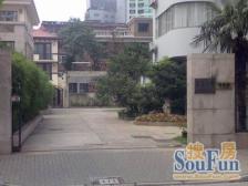 皇家公寓(公寓) 3室1厅 东 西 北