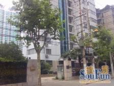 皇家公寓(公寓) 3室1厅 东 西 北