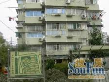 电梯高层,东南向两房,楼层好,配套全,交通便利。