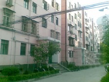 阳光一楼采光无遮掩 6号线交通口 车位充足