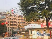 一年一套电梯顶复5房+双轨交+步行街配套好