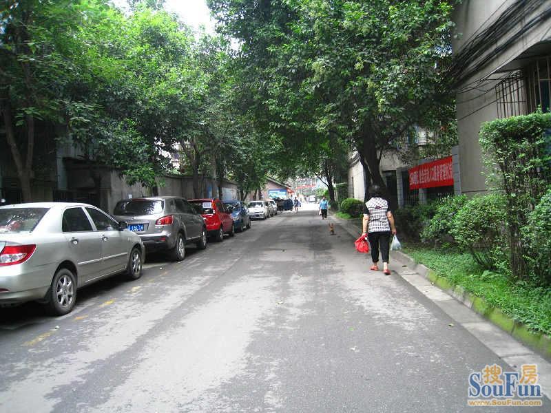 小区相关图