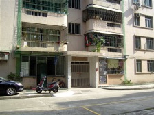 大润发旁边 精装3房拎包入住