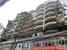 区政府旁三房双卫大阳台,价格可谈额