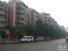 步行街 三木花园一房31万