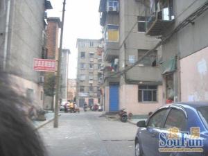 配套齐全,楼层好,视野光线好 。
