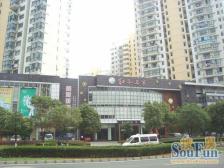 近秋水广场地铁口 通透3房 自住装修 无挡视野