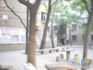 建设路通用机械厂宿舍七楼的五楼 小两房 可以还价