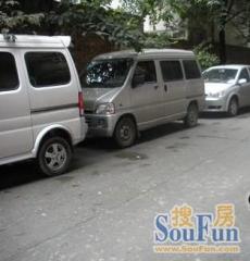 东怡园3室1厅东南