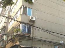 江联住宅区南区 南北通透,采光好 装修好,环镜优美 视野好,诚心出售