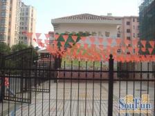 江中花园,正规三室两厅两卫,房东人很好,急售。