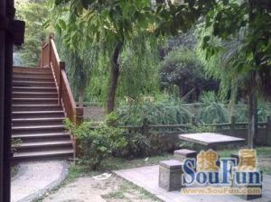 青羊东二路社区1室1厅东南