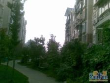 康桥绿城D区 南北通透,采光好 装修好,环镜优美 视野好,诚心出售